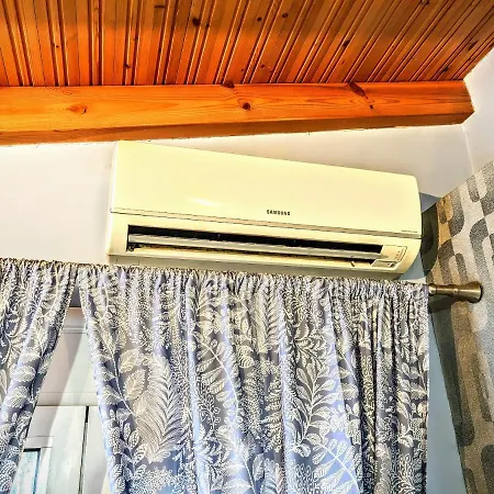 House With Garden In Of Rhodes Feriehus *