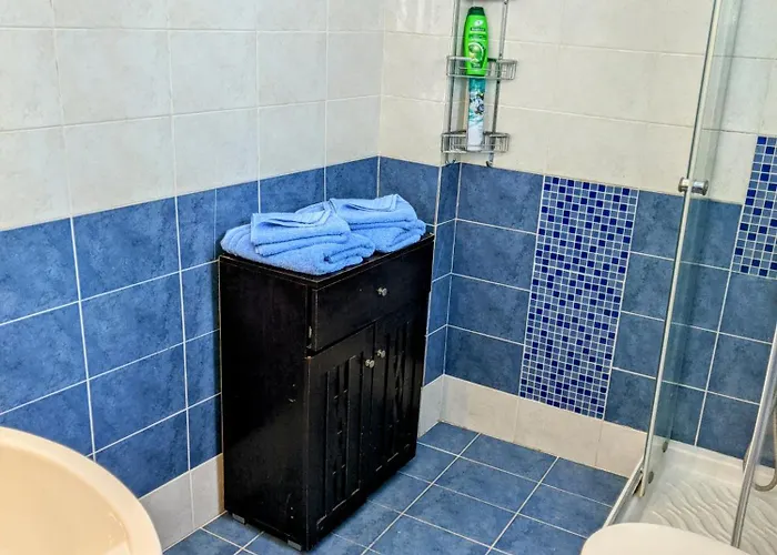 House With Garden In Of Rhodes Semesterbostad