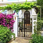 House With Garden In Of Rhodes Prázdninový dům