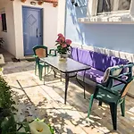House With Garden In Of Rhodes *